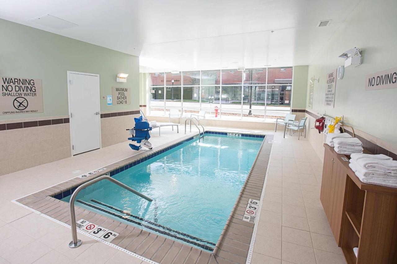 Springhill Suites By Marriott Bloomington Extérieur photo