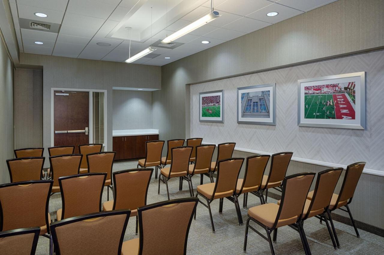 Springhill Suites By Marriott Bloomington Extérieur photo
