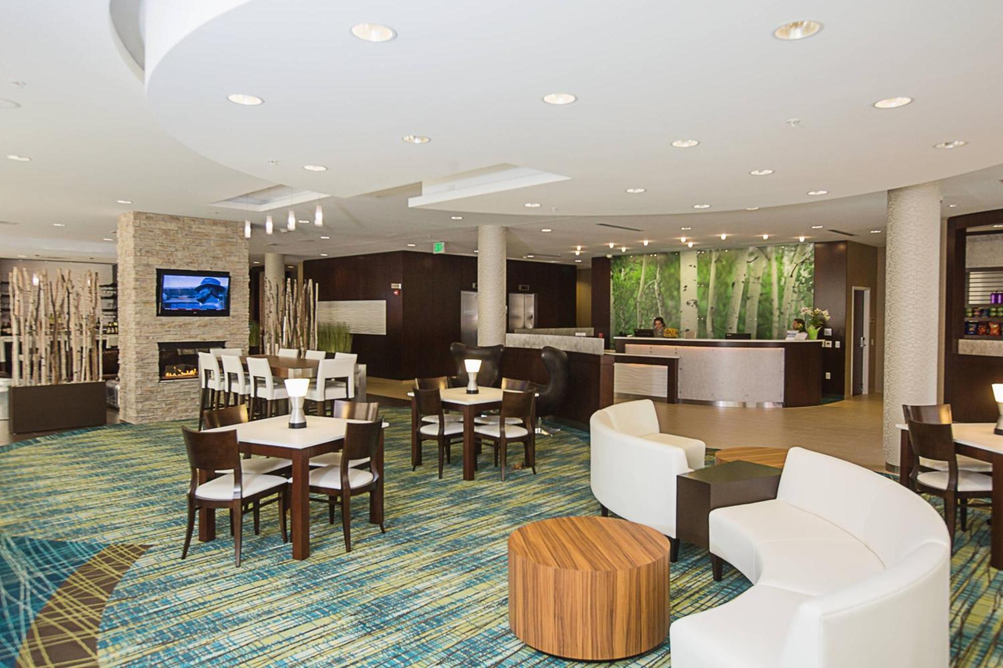 Springhill Suites By Marriott Bloomington Extérieur photo