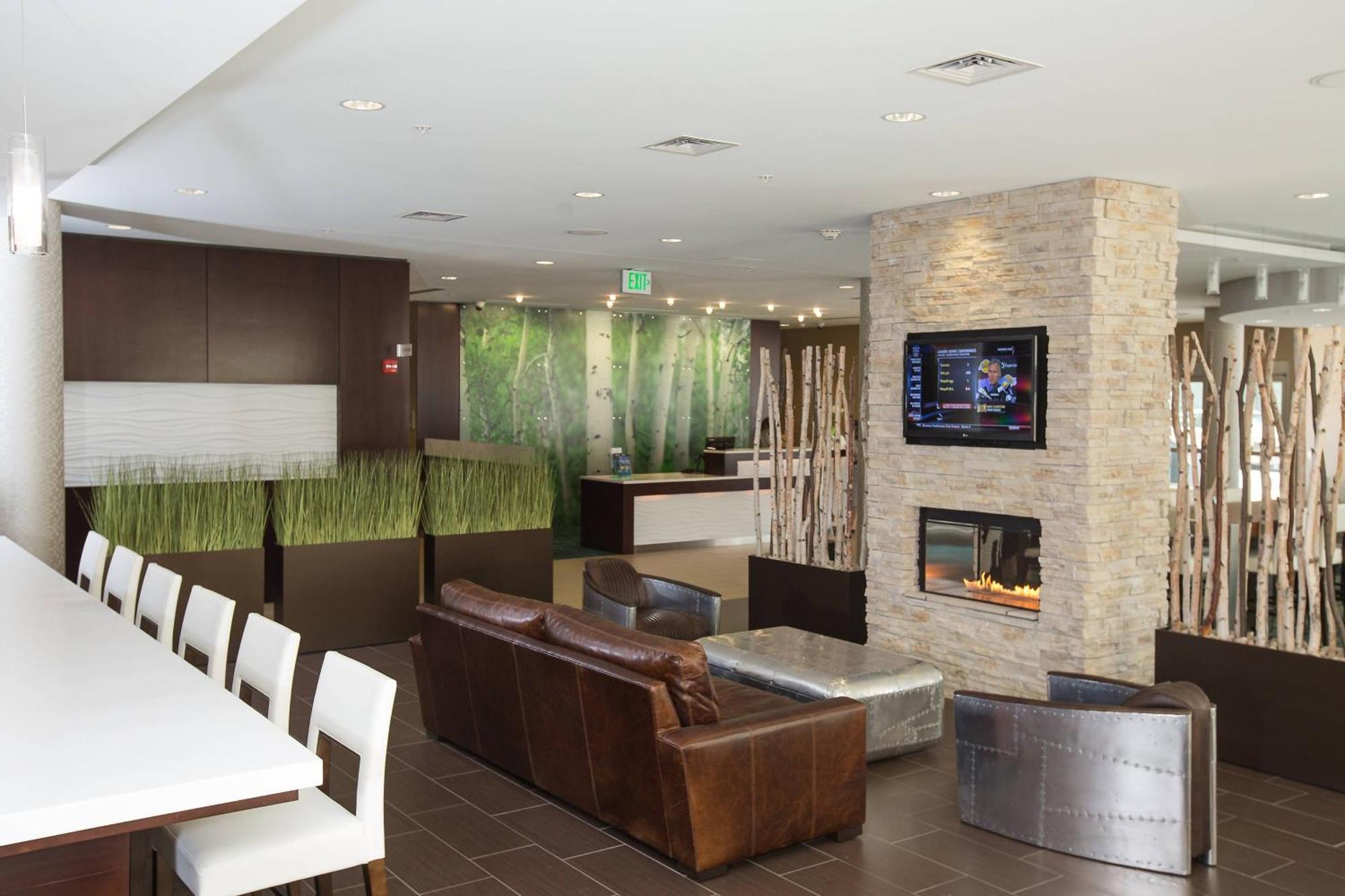 Springhill Suites By Marriott Bloomington Extérieur photo