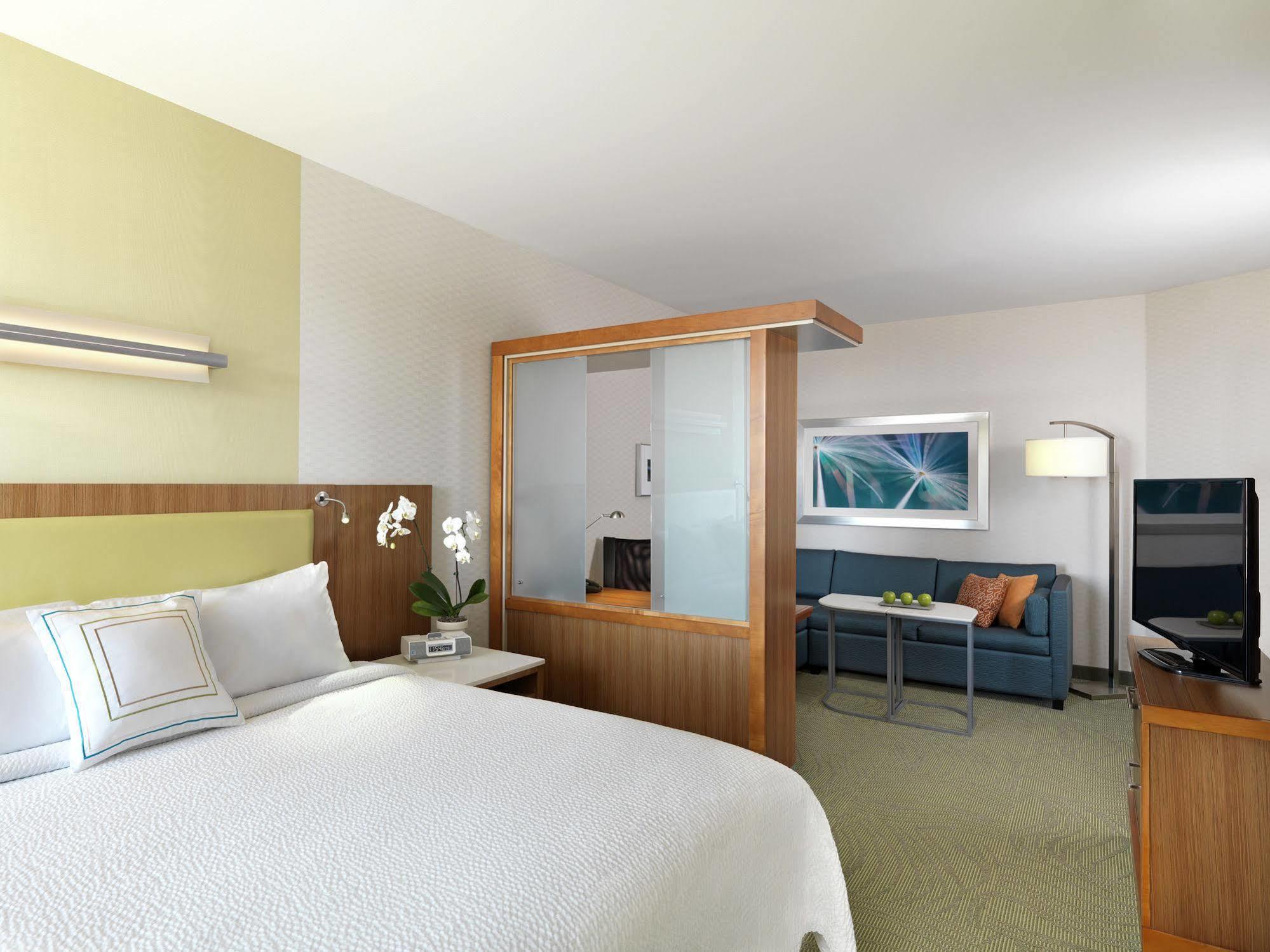 Springhill Suites By Marriott Bloomington Extérieur photo